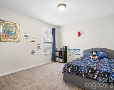 10008 Michael Crossing Drive - Photo Thumbnail 10