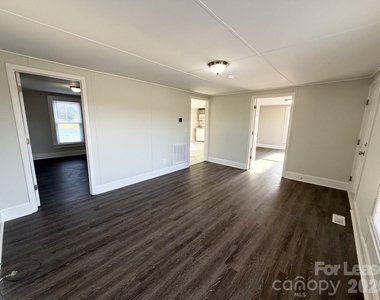 1750 Patterson Street - Photo Thumbnail 8