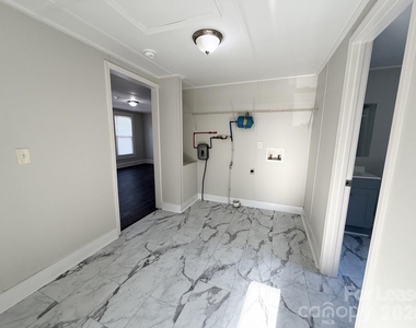 1750 Patterson Street - Photo Thumbnail 11
