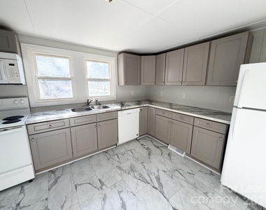 1750 Patterson Street - Photo Thumbnail 3