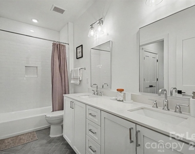 3000 South Boulevard - Photo Thumbnail 12