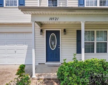 10521 Barvas Street - Photo Thumbnail 5