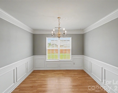 10521 Barvas Street - Photo Thumbnail 12