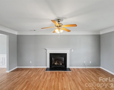 10521 Barvas Street - Photo Thumbnail 8