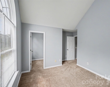 10521 Barvas Street - Photo Thumbnail 15