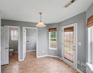 10521 Barvas Street - Photo Thumbnail 13