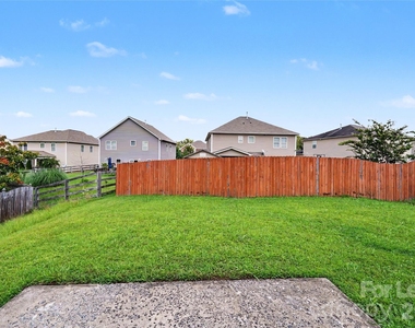10521 Barvas Street - Photo Thumbnail 30
