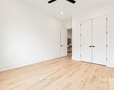 4705 Walden Court - Photo Thumbnail 30