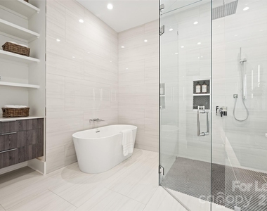 4705 Walden Court - Photo Thumbnail 25
