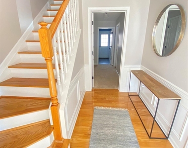 2933 Duvalla Avenue - Photo Thumbnail 1