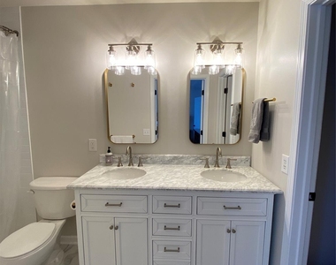 2933 Duvalla Avenue - Photo Thumbnail 11