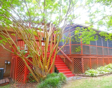1330 E Barden Road - Photo Thumbnail 10