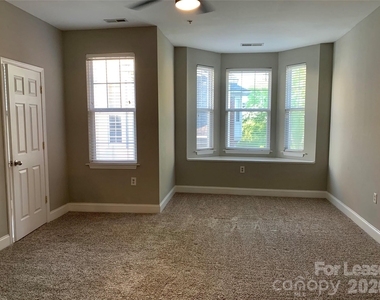 14131 Richmond Park Avenue - Photo Thumbnail 9