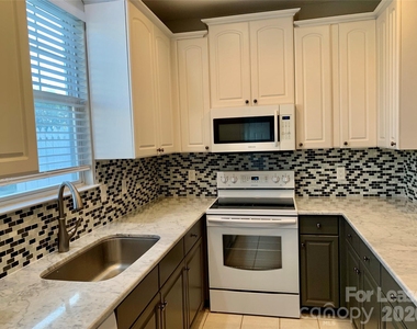 14131 Richmond Park Avenue - Photo Thumbnail 7