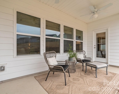157 Montgomery Place - Photo Thumbnail 24
