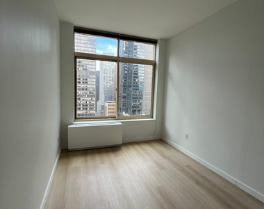 West 54th Street - Photo Thumbnail 1