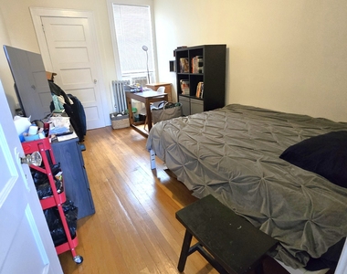 44-4 30th Avenue - Photo Thumbnail 8