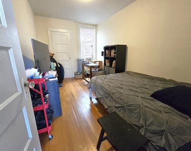 44-4 30th Avenue - Photo Thumbnail 7