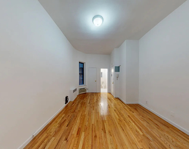 East 90th  Street - Photo Thumbnail 5