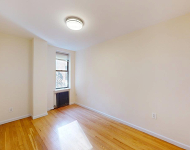 1680 York Avenue - Photo Thumbnail 2