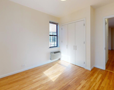 1680 York Avenue - Photo Thumbnail 5