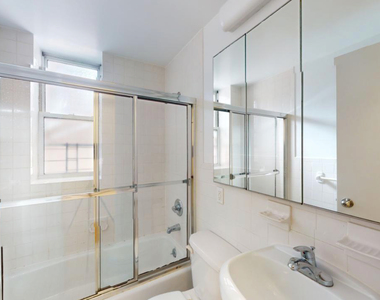 1680 York Avenue - Photo Thumbnail 4