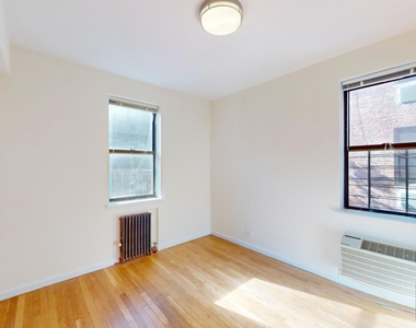 1680 York Avenue - Photo Thumbnail 3