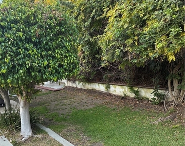 674 Radbury - Photo Thumbnail 14