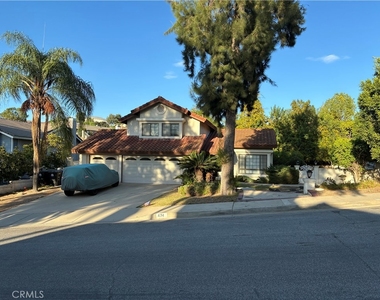 674 Radbury - Photo Thumbnail 2