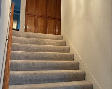 674 Radbury - Photo Thumbnail 7