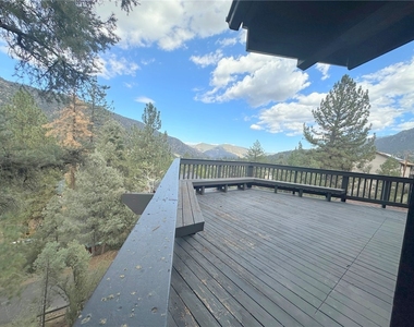 2461 Tyndall - Photo Thumbnail 37