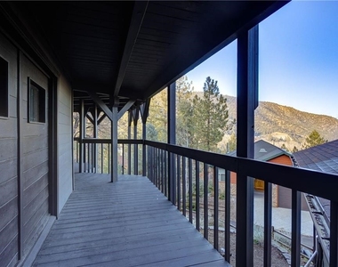 2461 Tyndall - Photo Thumbnail 21