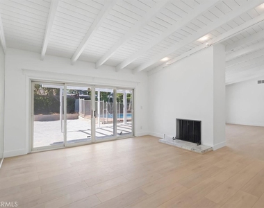 23119 Gainford Street - Photo Thumbnail 4