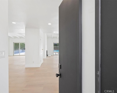 23119 Gainford Street - Photo Thumbnail 3