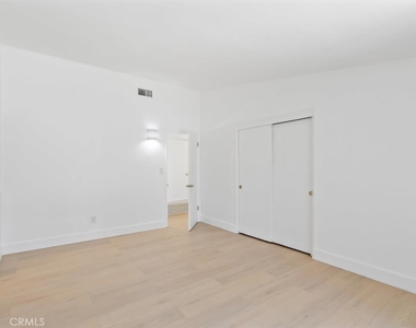 23119 Gainford Street - Photo Thumbnail 21