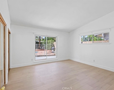 23119 Gainford Street - Photo Thumbnail 14