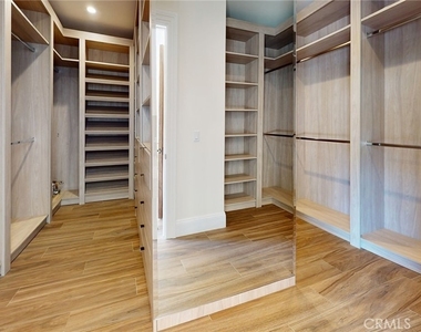 944 24th Street - Photo Thumbnail 30
