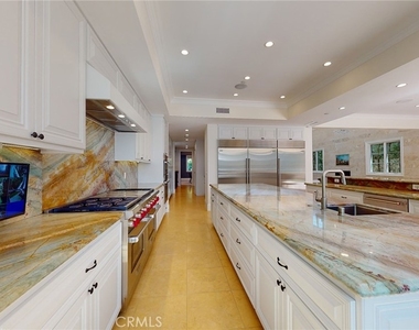 944 24th Street - Photo Thumbnail 9
