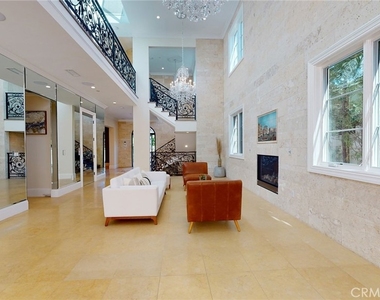 944 24th Street - Photo Thumbnail 3