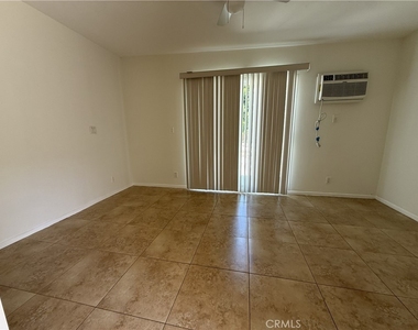 7320 Lindley - Photo Thumbnail 1