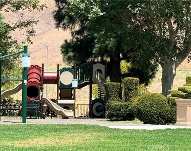 12022 Falcon Crest - Photo Thumbnail 6