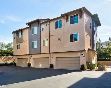 609 Savi - Photo Thumbnail 31