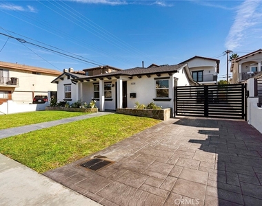 18228 Regina Avenue - Photo Thumbnail 1