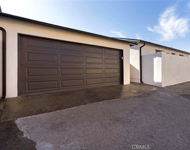 18228 Regina Avenue - Photo Thumbnail 25