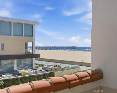 1602 The Strand (entire Property) - Photo Thumbnail 24