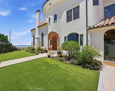 1602 The Strand (entire Property) - Photo Thumbnail 6