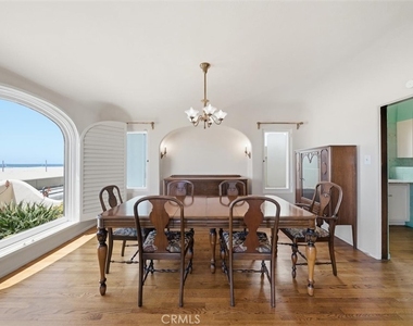 1602 The Strand (entire Property) - Photo Thumbnail 8