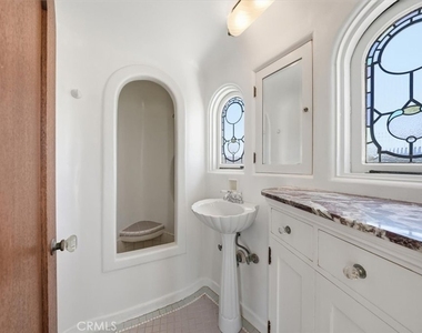 1602 The Strand (entire Property) - Photo Thumbnail 17