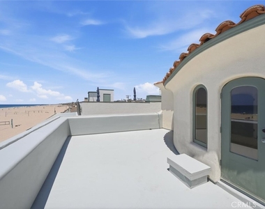 1602 The Strand (entire Property) - Photo Thumbnail 14