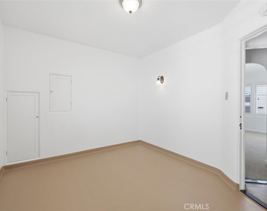 1602 The Strand (entire Property) - Photo Thumbnail 22